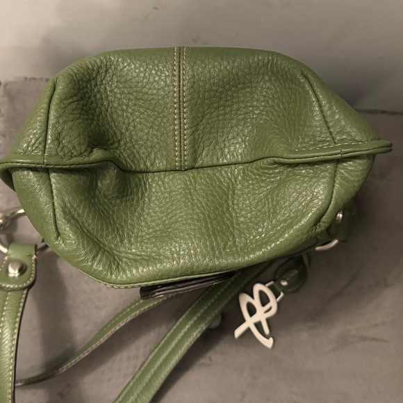 💚B Makowsky Convertible Crossbody/ Shoulder Bag - Picture 9 of 9